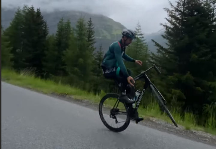 Sagan sa na tréningu stavia na zadné